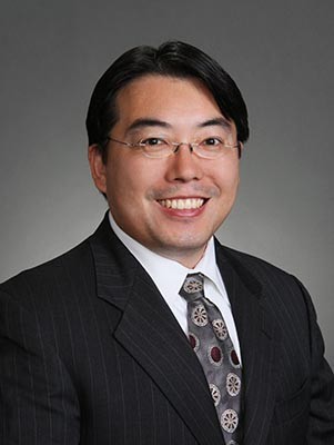 Alex Yang headshot