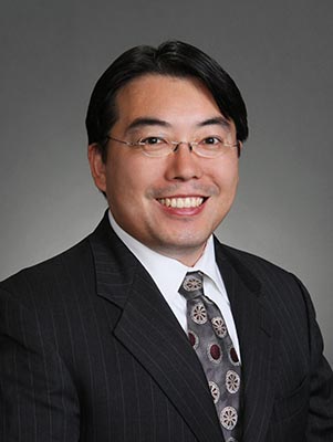 Alex Yang headshot