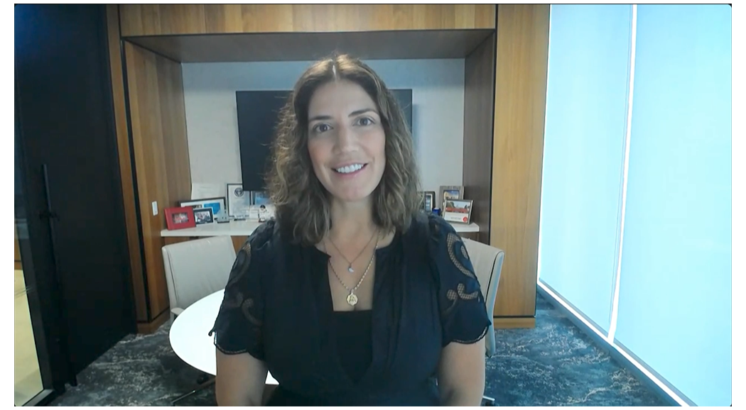 Mensaje de Carla Molina; enlace para reproducir el video; presione Entrar